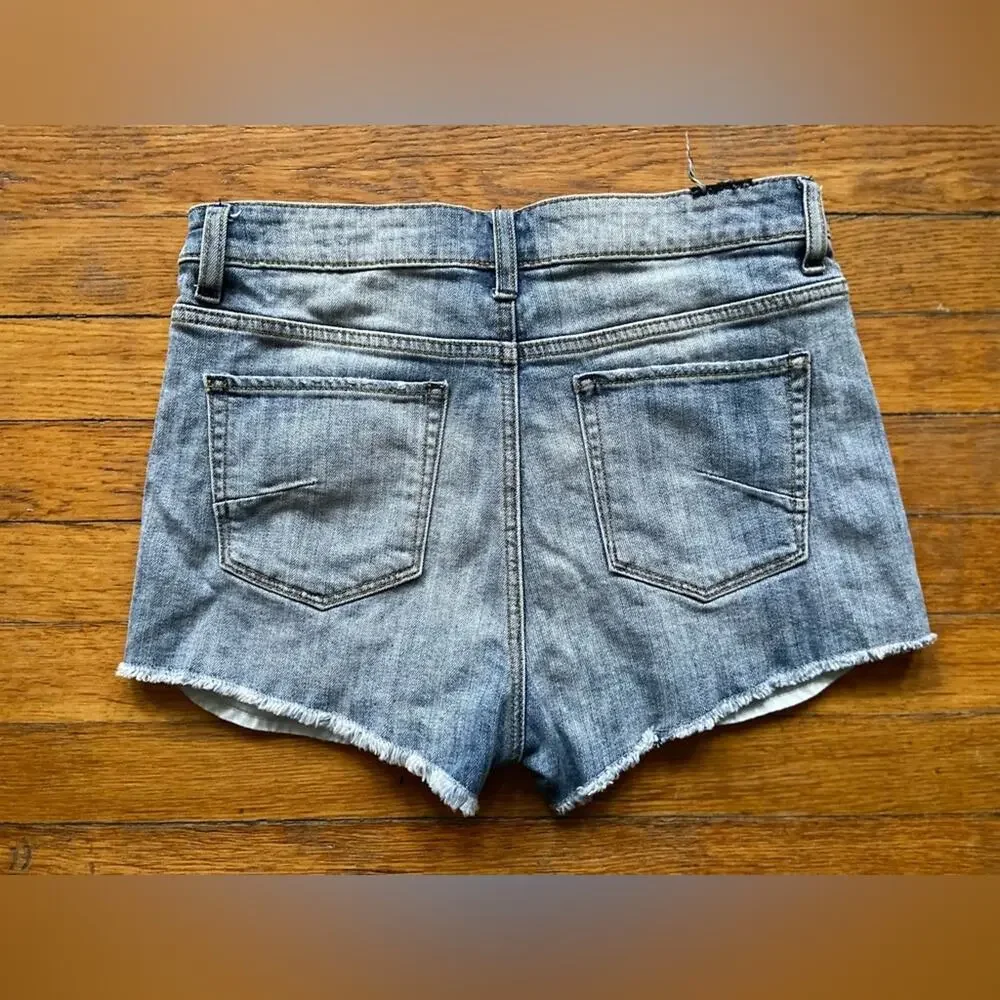 ARITZIA: Talula Distressed Cut-Off Denim Shorts sz 27